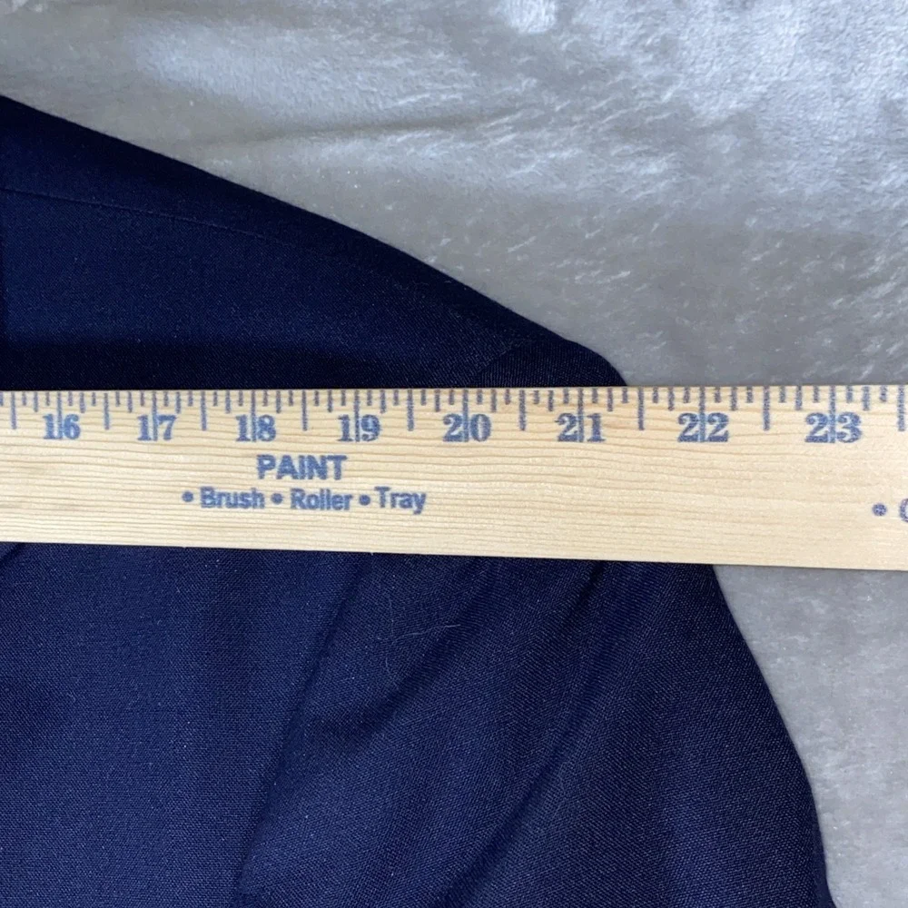 Vintage Burberrys Navy Blazer Men's 43S Super 100's Wool Gold Crest Buttons USA